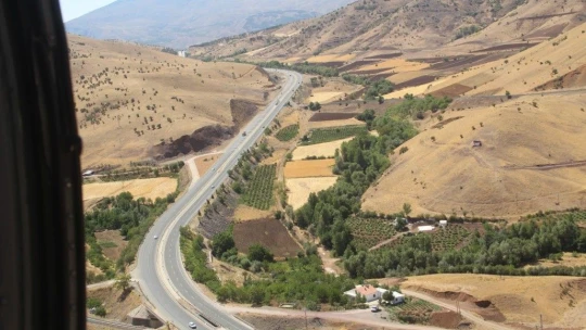 Elazığ'da helikopter destekli trafik denetimi