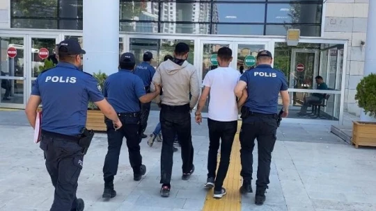 Elazığ'da hırsızlık zanlısı 4 kişi yakalandı