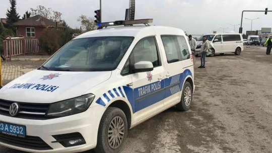 Elazığ'da iki araç çarpıştı: 5 yaralı