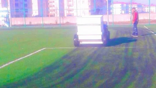 Elazığ'da ilçe sahaları yenileniyor
