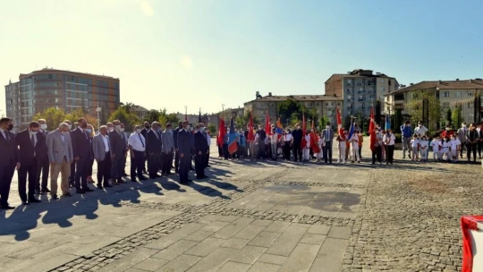 Elazığ'da İlköğretim Haftası etkinliği