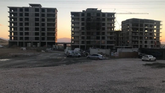 Elazığ'da inşaatın 7. katından düşen işçi hayatını kaybetti