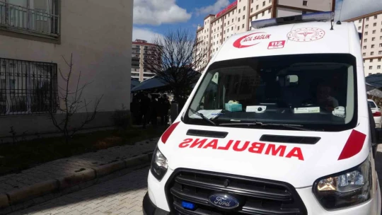 Elazığ'da işçiler, evin bahçesinde kadın cesedi buldu