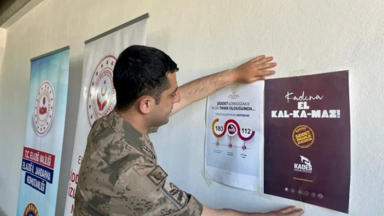 Elazığ'da jandarma ekipleri KADES'i anlattı