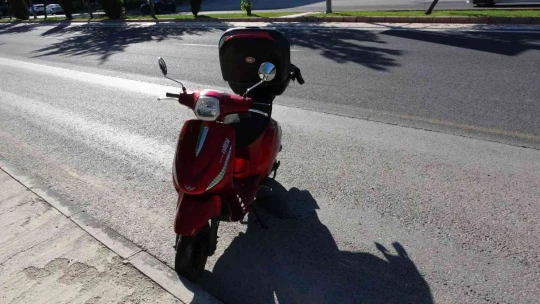 Elazığ'da kadın sürücü motosiklet ile yayaya çarptı: 2 yaralı