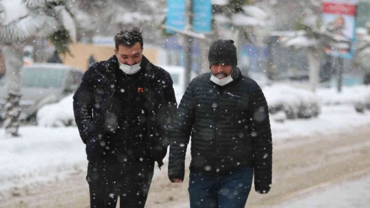 Elazığ'da kar sevinci