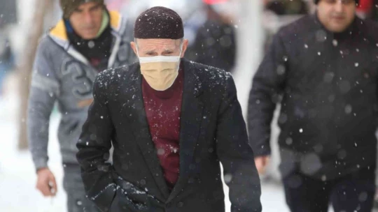 Elazığ'da kar sevinci