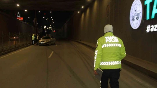 Elazığ'da kaza yapan sürücü olay yerinde kaçtı: 1 yaralı