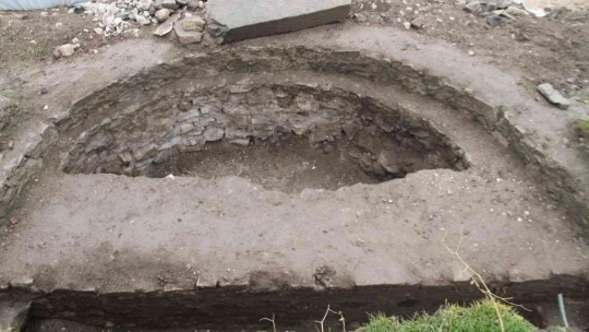 Elazığ'da kentsel dönüşüm kazılarında bulunan kilise gün yüzüne çıkıyor