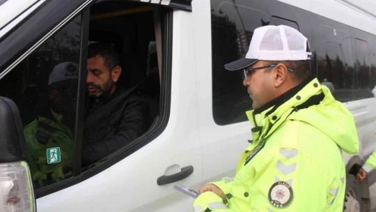 Elazığ'da kış lastiği denetimleri başladı