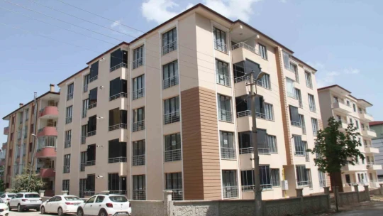 Elazığ'da konutlarda kiralık yazısının yerini 'kiralık değildir' yazısı aldı
