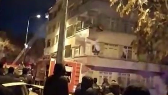 Elazığ'da korkutan yangın: Alevler geceyi gündüze çevirdi