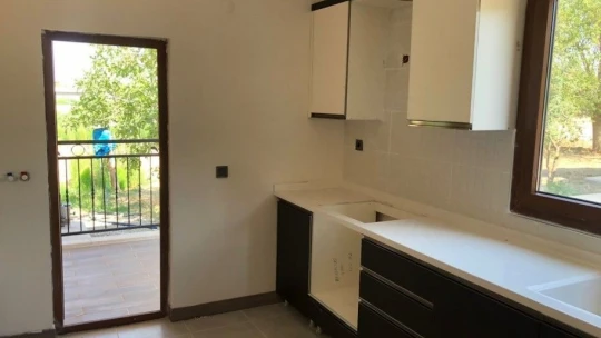 Elazığ'da köy konutlarının teslimi sürüyor