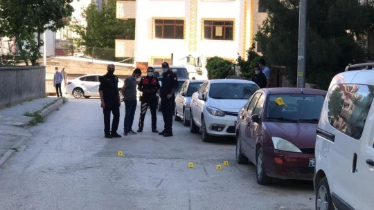 Elazığ'da magandaların kurşunu kadını yaraladı