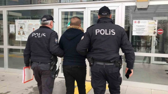 Elazığ'da makaron ve tütün çalan zanlı yakalandı