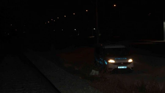Elazığ'da makinistin ihbarı polisi alarma geçirdi, raylar didik didik arandı
