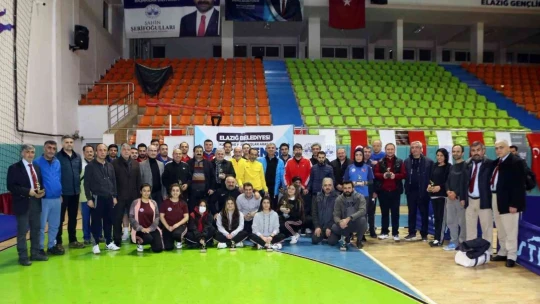 Elazığ'da masa tenisi turnuvası sona erdi