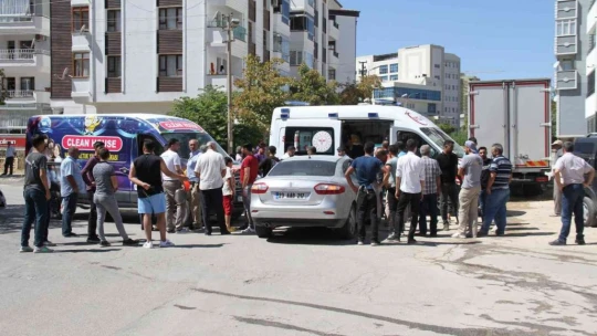 Elazığ'da minibüs ile otomobil çarpıştı: 1 yaralı