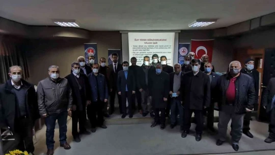 Elazığ'da muhtarlara eğitim verildi