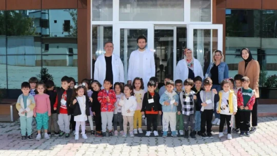 Elazığ'da öğrenciler balık müzesini gezdi