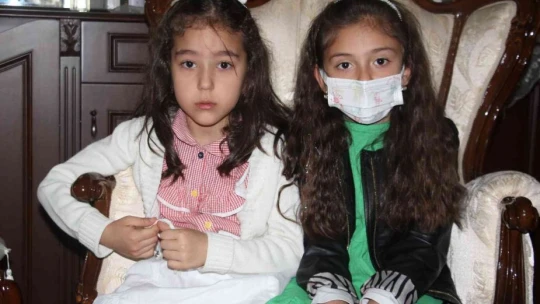 Elazığ'da öğrencilerden şehit annesini duygulandıran ziyaret