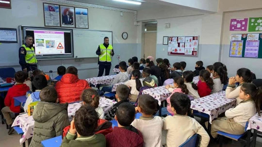 Elazığ'da öğrencilere trafik güvenliği eğitimi verildi