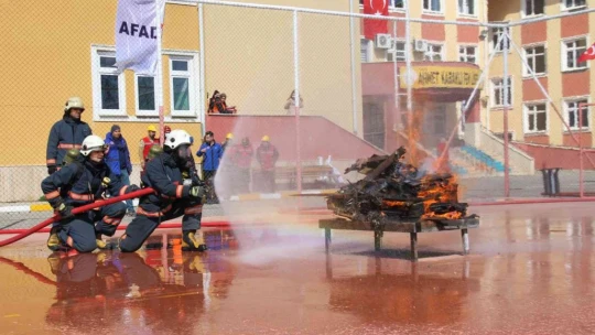 Elazığ'da okul zillerinin yerini siren zilleri aldı, kent geneli tatbikat yapıldı