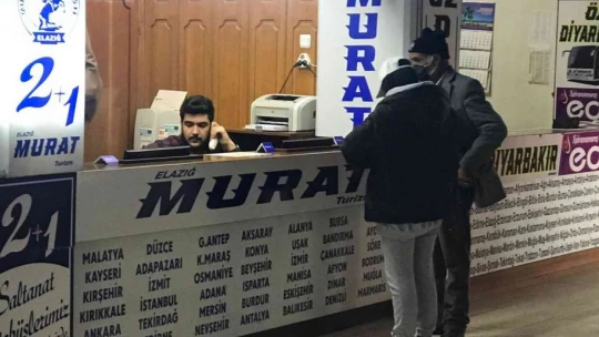 Elazığ'da otobüs seferlerinin açılmasıyla vatandaşlar otogara akın etti