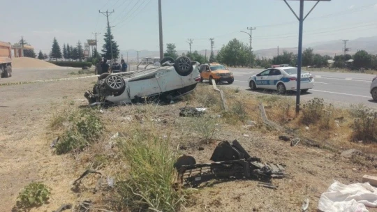 Elazığ'da otomobil takla attı: 1 ölü, 3 yaralı