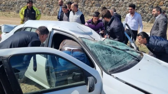 Elazığ'da otomobil takla attı: 2 yaralı