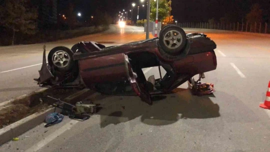 Elazığ'da otomobil takla attı: 3 yaralı