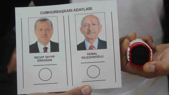 Elazığ'da oy kullanma işlemleri başladı