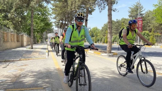 Elazığ'da pedallar bağımlılıktan uzak nesiller için çevrildi