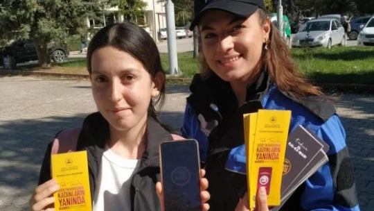 Elazığ'da polis, üniversite öğrencilerini bilgilendirdi