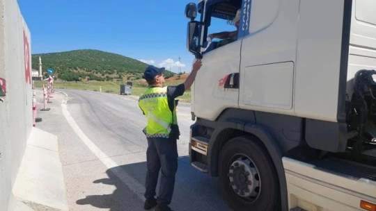 Elazığ'da polis ve jandarma ekiplerinden bayram denetimi