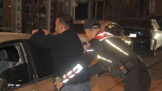 Elazığ'da polisten 'Dar Bölge' uygulaması