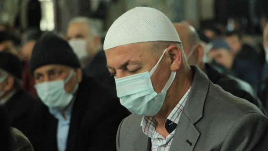 Ramazan ayının ilk cuma namazında camiler doldu