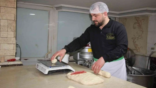 Elazığ'da Ramazan ayının vazgeçilmez lezzeti: 'Nohut Ekmeği'