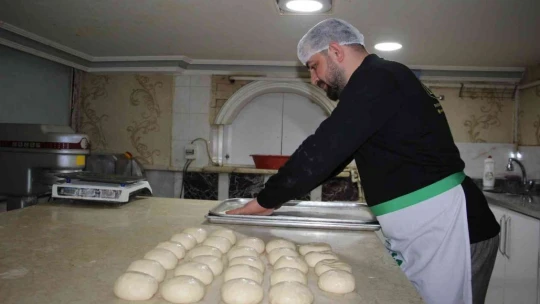 Elazığ'da Ramazan ayının vazgeçilmez lezzeti: 'Nohut Ekmeği'