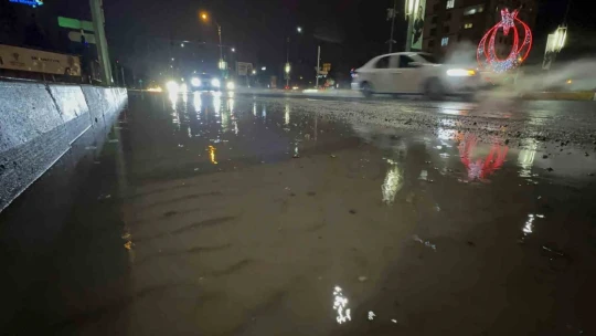 Elazığ'da sağanak etkisini sürdürüyor