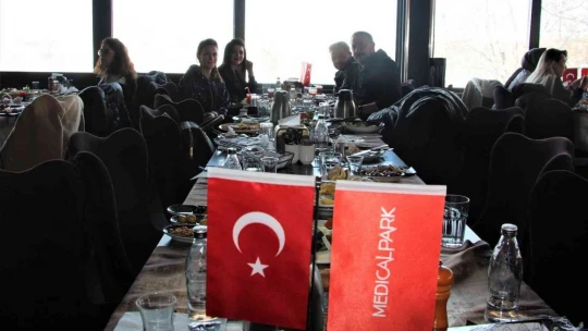 Elazığ'da sağlıkçılar 14 Mart Tıp Bayramı'nda bir araya geldi