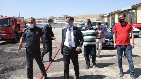 Elazığ'da sebze halinde çıkan yangın tamamen söndürüldü
