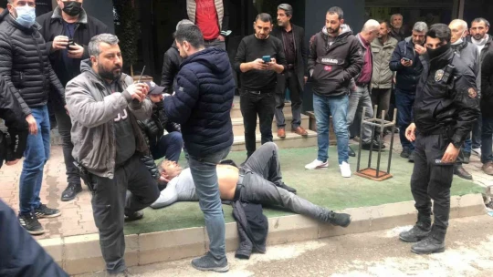 Elazığ'da silahlı kavgada ortalık savaş alanına döndü: 1 yaralı