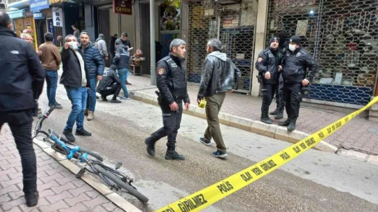Elazığ'da silahlı kavgada ortalık savaş alanına döndü: 1 yaralı