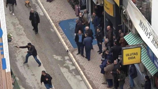 Elazığ'da silahlı kavgada ortalık savaş alanına döndü: 1 yaralı
