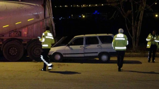 Elazığ'da silobasa çarpan araç sürücüsü alkollü çıktı