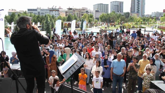 Elazığ'da sınava girecek öğrencilere moral etkinliği