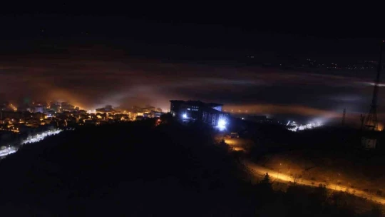 Elazığ'da sis ve şehir ışıklarının görsel şöleni
