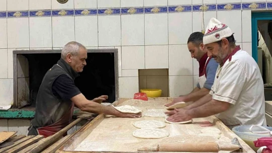 Elazığ'da sofraların vazgeçilmez lezzeti 'Peynirli Ekmek'