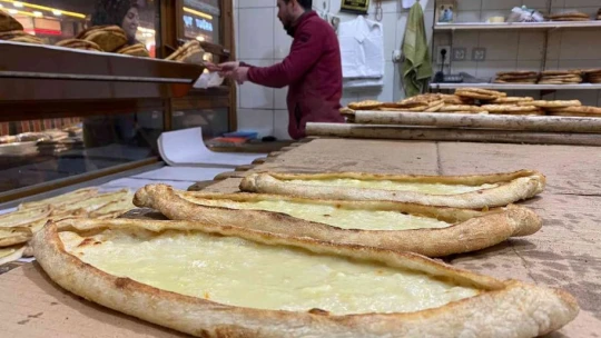 Elazığ'da sofraların vazgeçilmez lezzeti 'Peynirli Ekmek'